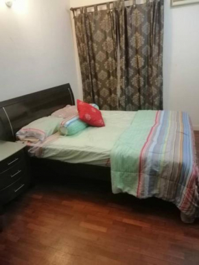 Seri Maya Condominium - Master Room with shared unit